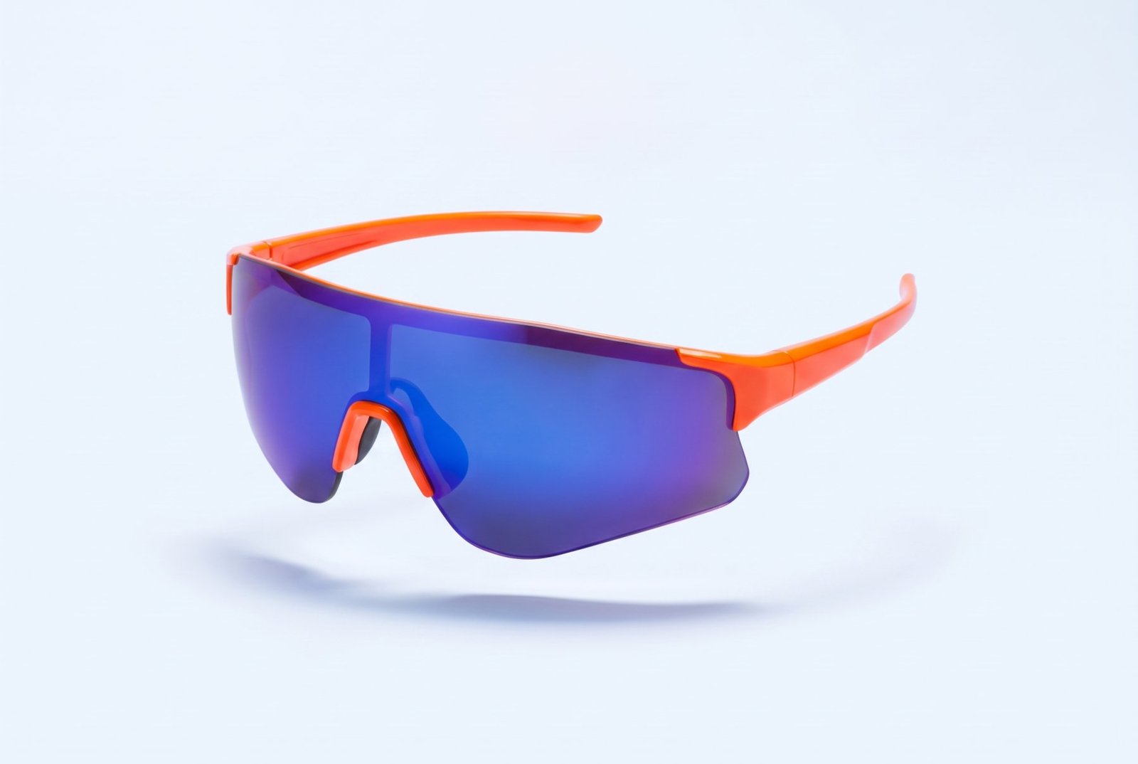 Shield 01 en Signal : monture orange fluo, verre Marine
